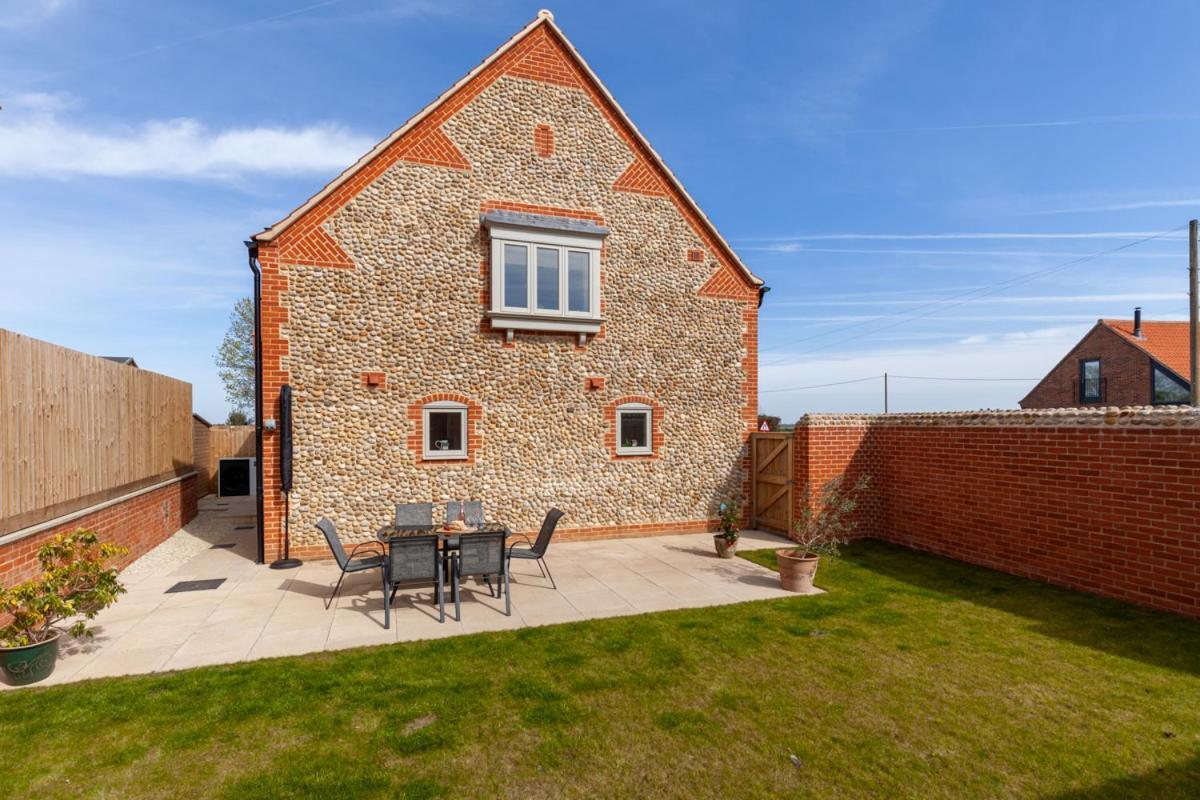 Choseley Cottage - Norfolk Cottage Agency Docking Exterior foto